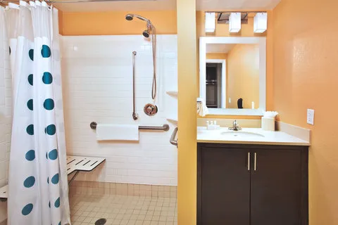 TownePlace Suites Republic Airport Long Island/Farmingdale 4