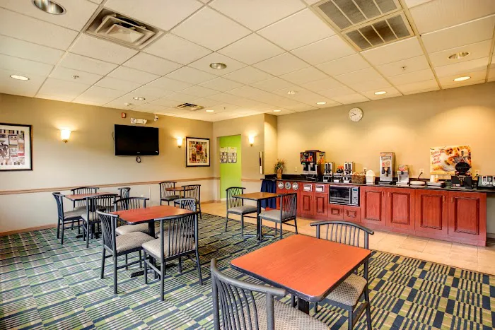 Red Carpet Inn Whippany NJ 5