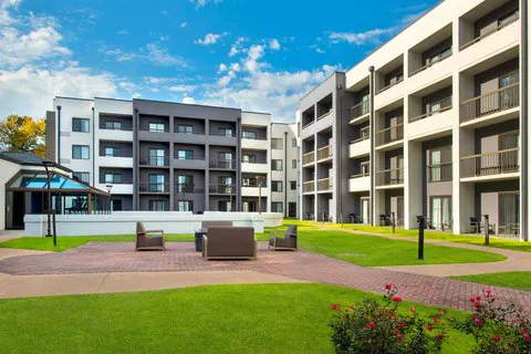 Courtyard Rye 4