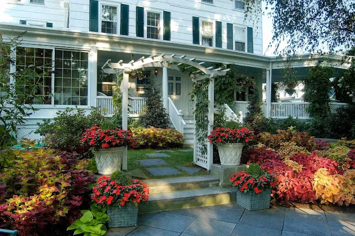 Homestead Inn 5