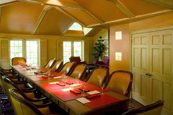 Homestead Inn 5