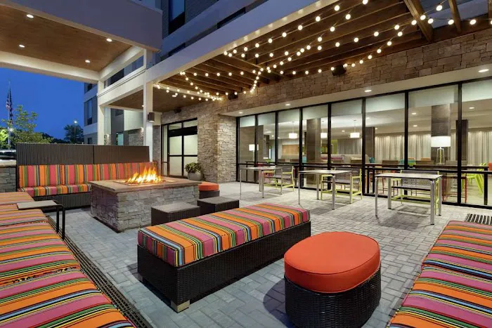 Home2 Suites by Hilton New Brunswick 4