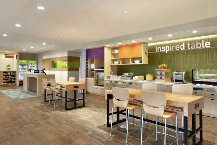 Home2 Suites by Hilton New Brunswick 4