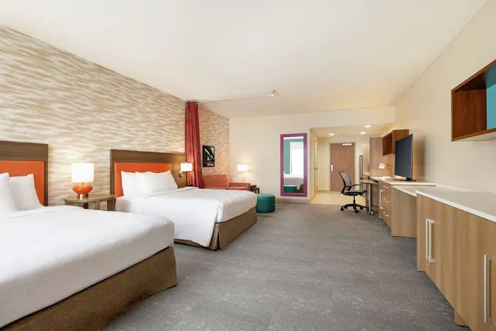 Home2 Suites by Hilton New Brunswick 4
