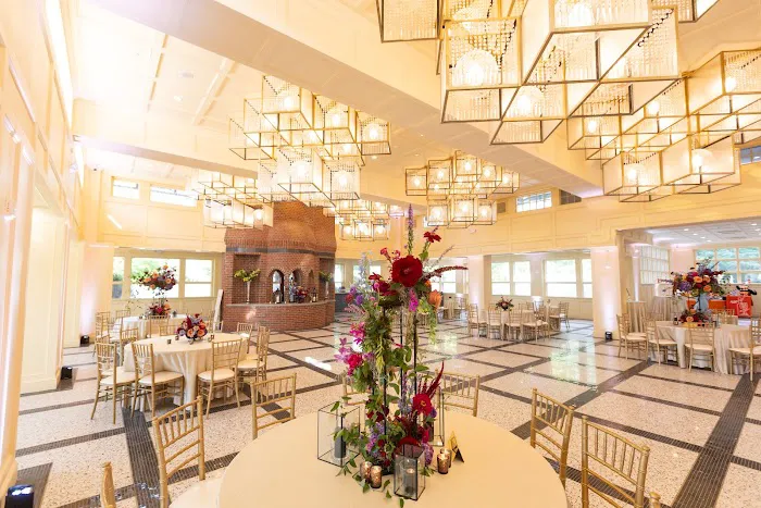 The Albion Summit Hotel 4