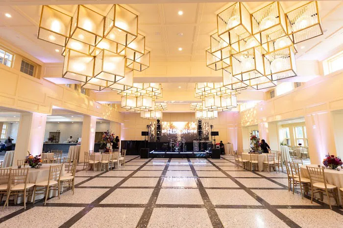 The Albion Summit Hotel 4