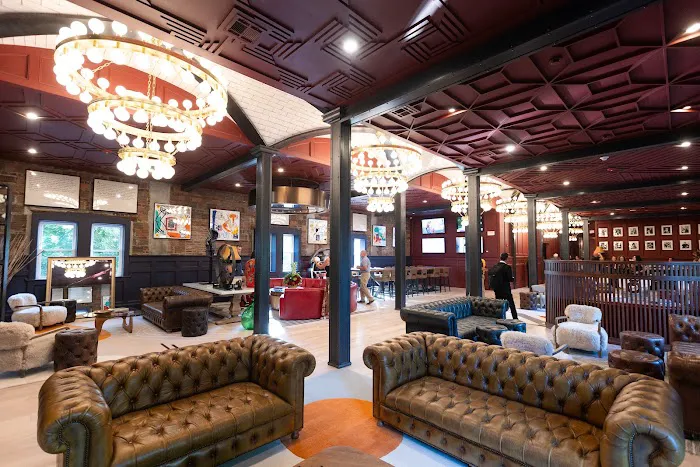 The Albion Summit Hotel 4