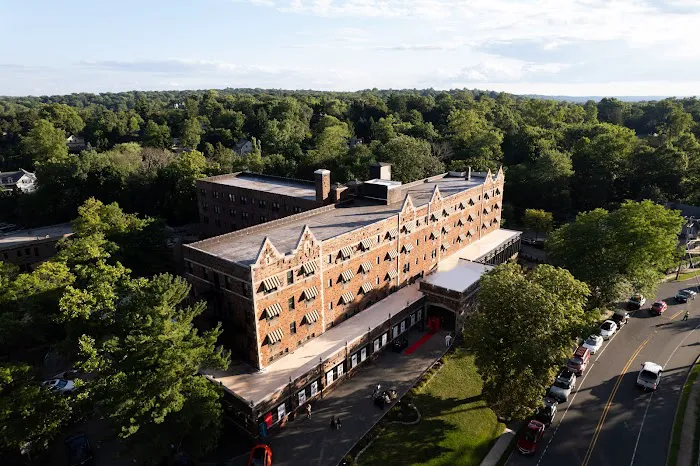 The Albion Summit Hotel 4