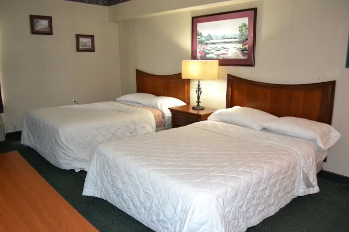 Town Inn & Suites South Plainfield NJ 4