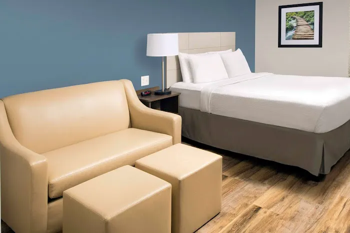 WoodSpring Suites South Plainfield 4