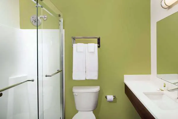 WoodSpring Suites South Plainfield 4