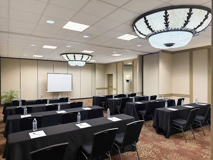 Holiday Inn South Plainfield-Piscataway by IHG 4