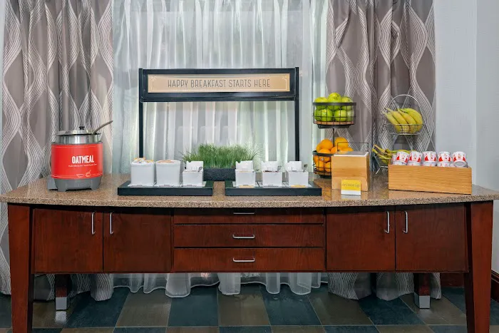 Hampton Inn South Plainfield-Piscataway 4