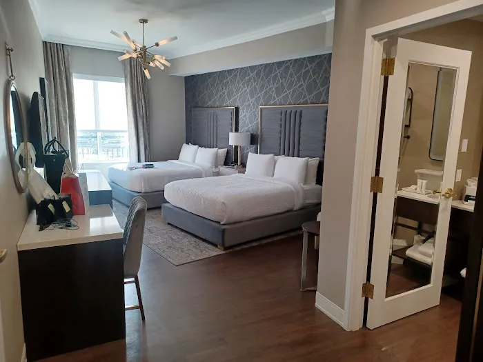 Chateau Grande Hotel 4