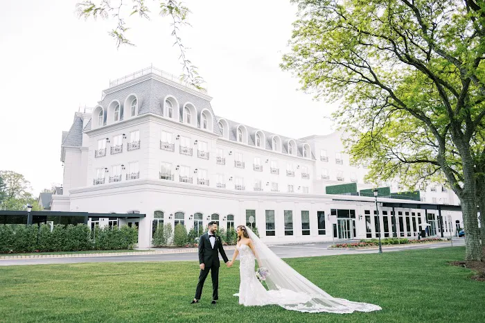 Chateau Grande Hotel 4
