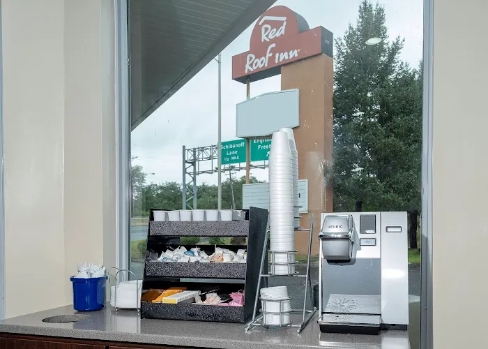 Red Roof Inn Freehold 4