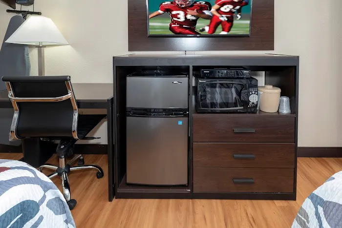 Red Roof Inn Freehold 4