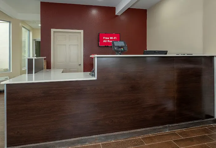Red Roof Inn Freehold 4