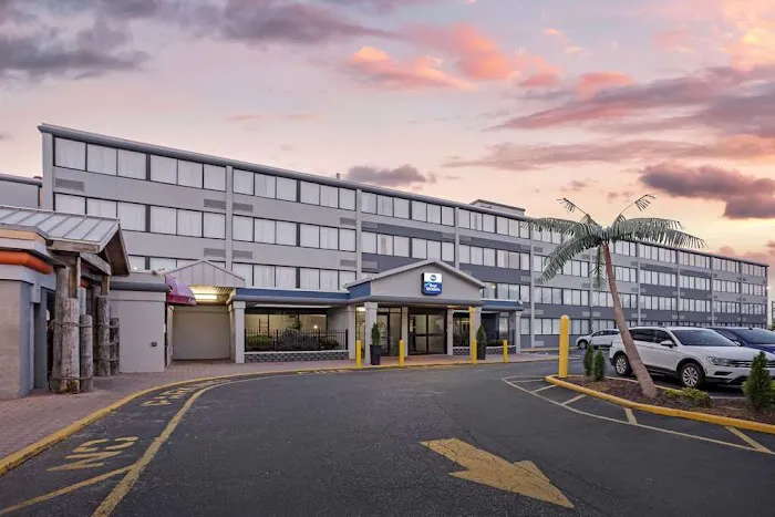 Best Western Rutgers University Hotel 4