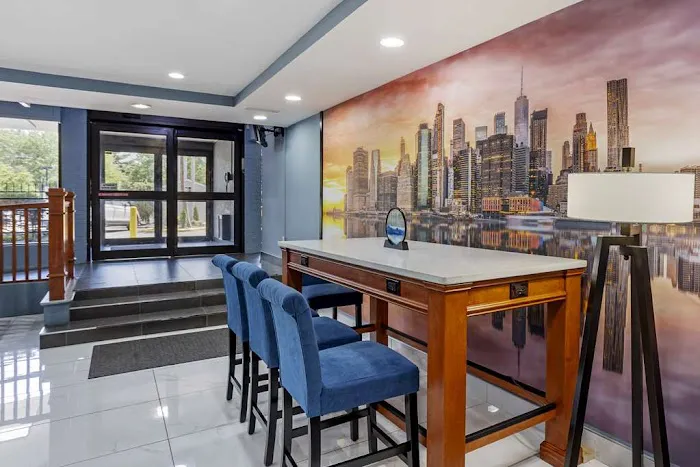 Best Western Rutgers University Hotel 4