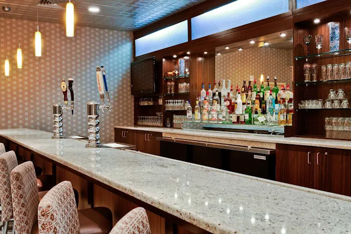 Radisson Hotel Freehold 5