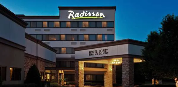 Radisson Hotel Freehold 5