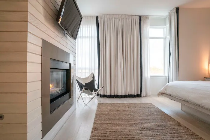 Bungalow Hotel 4