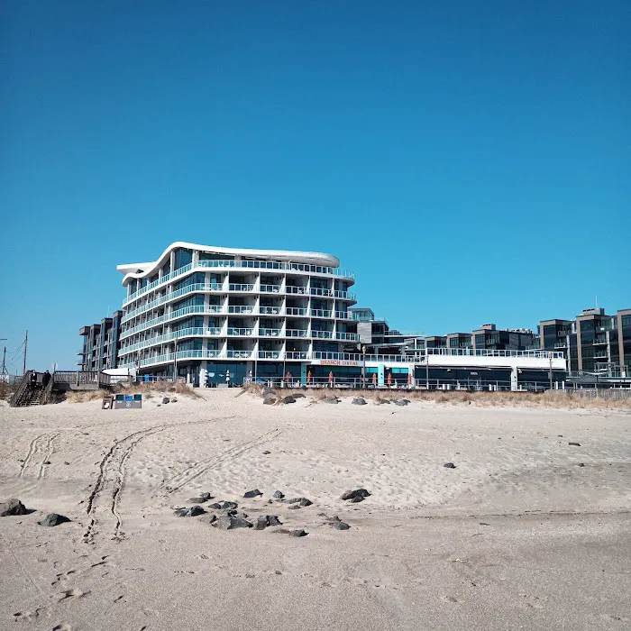 Wave Resort 4