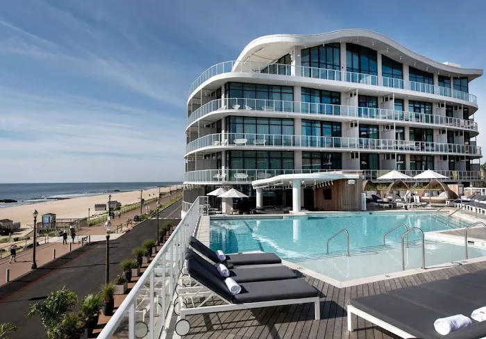 Wave Resort 4