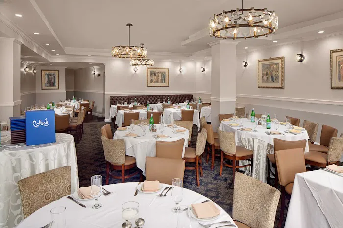 The Andrew Hotel 4