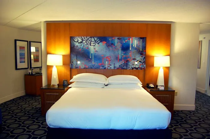 Hilton Long Island/Huntington 4