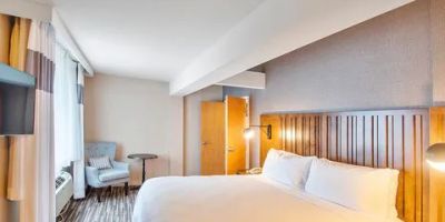 Four Points by Sheraton Melville Long Island