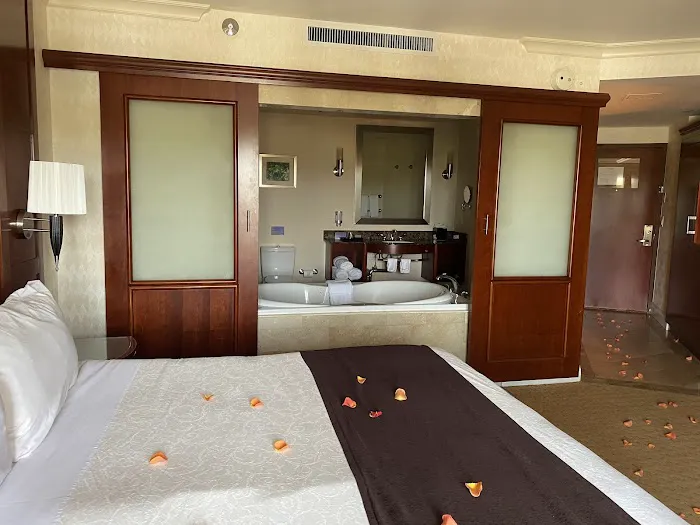 Viana Hotel and Spa, Trademark Collection by Wyndham 4