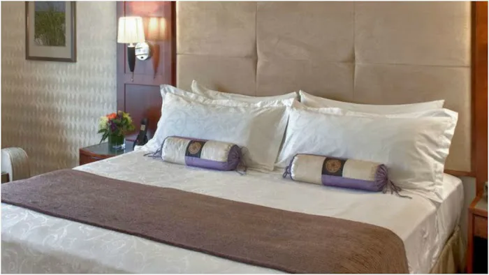 Viana Hotel and Spa, Trademark Collection by Wyndham 4