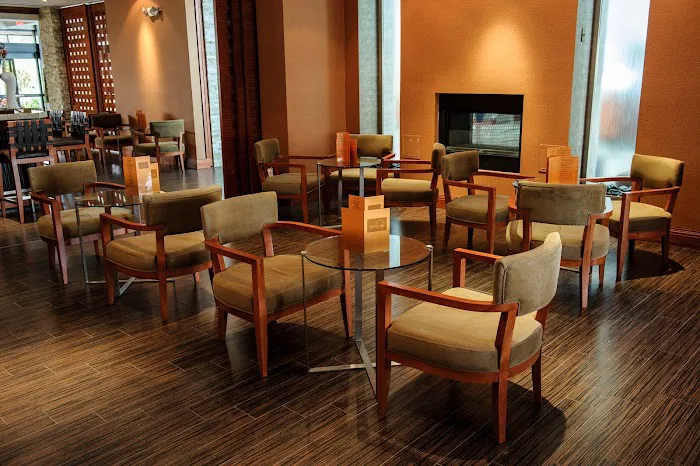 Holiday Inn Plainview-Long Island, an IHG Hotel 4