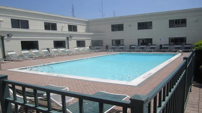 Holiday Inn Plainview-Long Island, an IHG Hotel 4