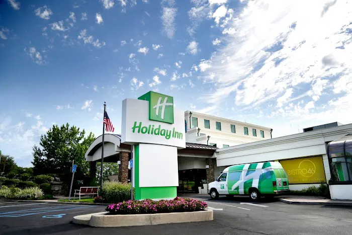 Holiday Inn Plainview-Long Island, an IHG Hotel 4