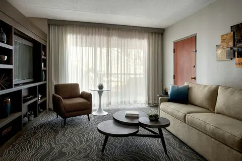 Marriott Melville Long Island 4
