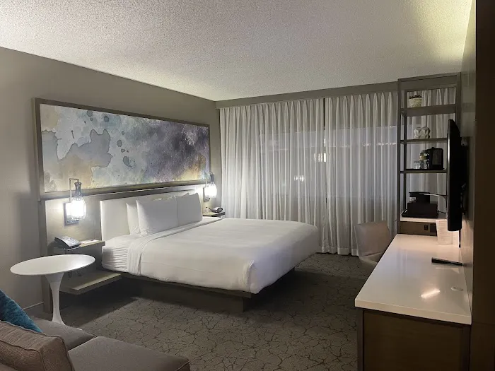 Marriott Melville Long Island 4