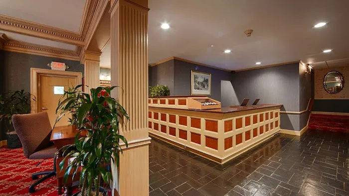 Best Western Plus Morristown Inn 4