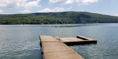Lakefront Escape Suites