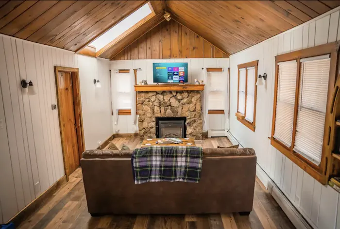 Rustic Retreat 4