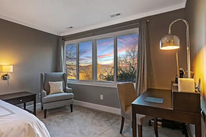 Skylift Lodge Mountain Creek Vernon Airbnb 5