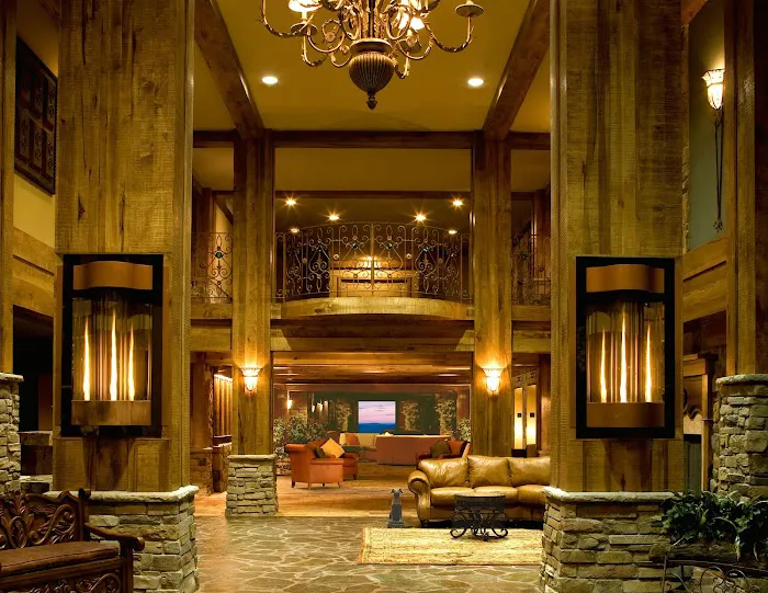 Grand Cascades Lodge 5
