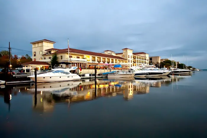 Delamar Greenwich Harbor 5