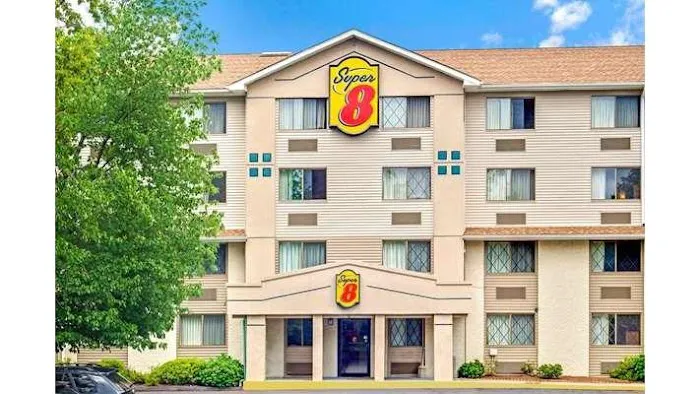 Super 8 by Wyndham Stamford/New York City Area 5