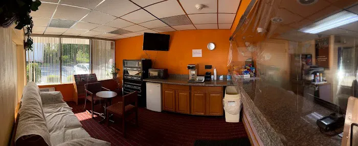 Travelers Inn 5