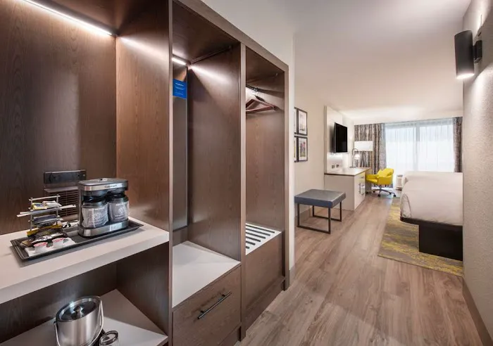 DoubleTree by Hilton Monroe Township Cranbury 4