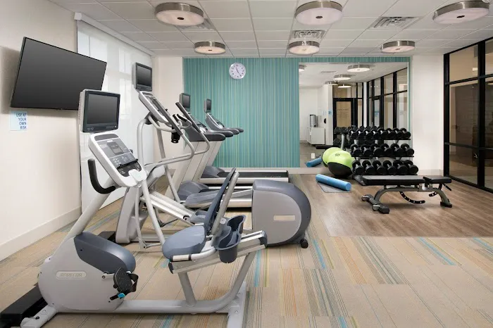 Holiday Inn Express & Suites North Brunswick by IHG 4