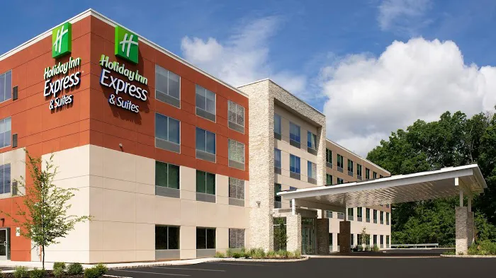 Holiday Inn Express & Suites North Brunswick by IHG 4